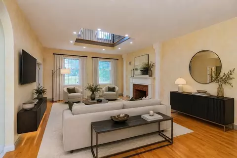 Living - 68 Elm St, Canton, MA 02021 photo 3 of 4