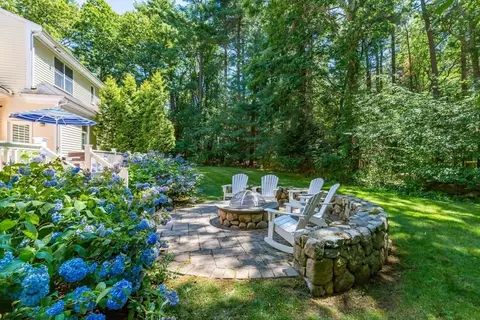 Exterior - 68 Elm St, Canton, MA 02021 photo 6 of 10