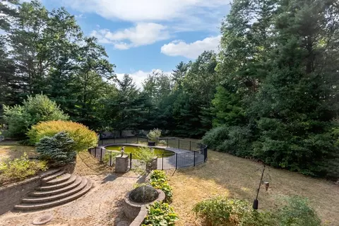 Exterior - 13 Arrowhead Path, Halifax, MA 02338 photo 7 of 9