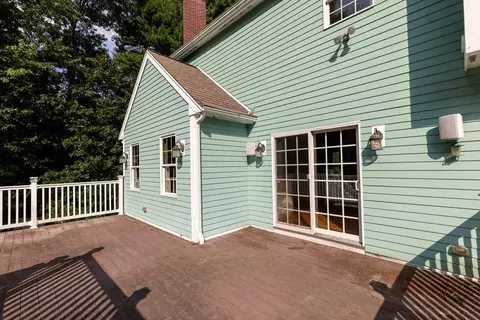 Exterior - 13 Arrowhead Path, Halifax, MA 02338 photo 5 of 9