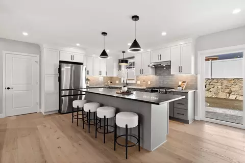 Kitchen - 660 Hildreth St, Dracut, MA 01826 photo 3 of 3