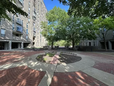 Exterior - 77 Pond Ave #509, Brookline, MA 02445 photo 7 of 9