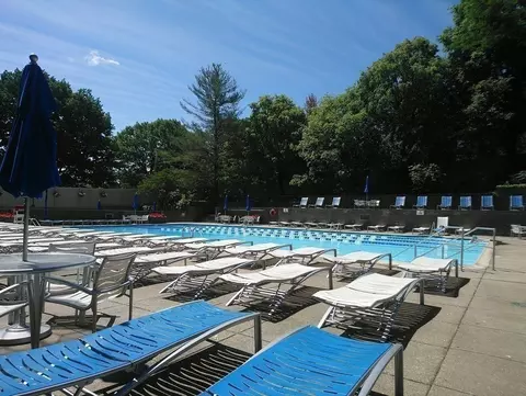 Exterior - 77 Pond Ave #509, Brookline, MA 02445 photo 5 of 9