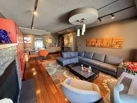Living - 77 Pond Ave #509, Brookline, MA 02445 photo 2 of 3