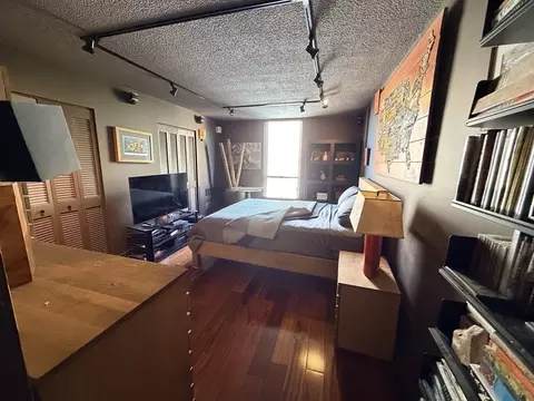 Bedroom - 77 Pond Ave #509, Brookline, MA 02445 photo 3 of 3