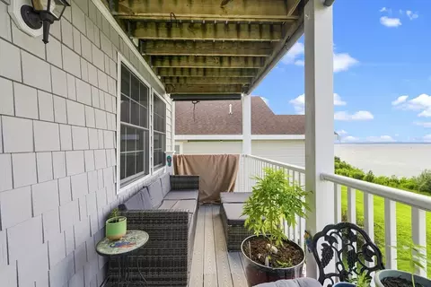 Exterior - 273 Draper St #6, Fall River, MA 02724 photo 7 of 8