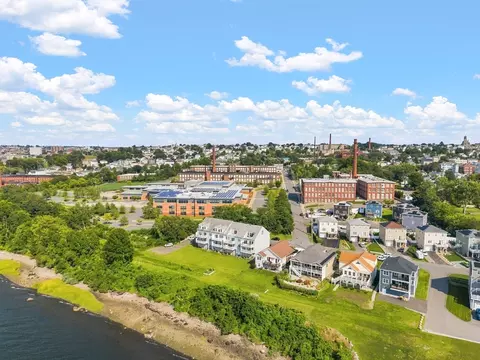 View/Area - 273 Draper St #6, Fall River, MA 02724 photo 2 of 11