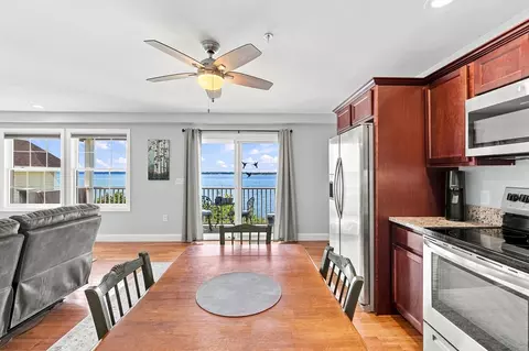 Dining - 273 Draper St #6, Fall River, MA 02724 photo 1 of 2