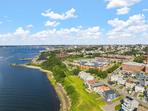 View/Area - 273 Draper St #6, Fall River, MA 02724 photo 4 of 11