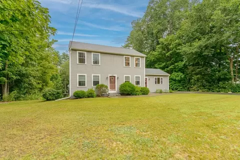 Exterior - 391 Main St, Townsend, MA 01474 photo 3 of 8