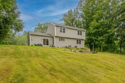 Exterior - 391 Main St, Townsend, MA 01474 photo 5 of 8