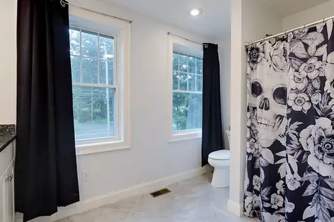 Bath - 391 Main St, Townsend, MA 01474 photo 2 of 4