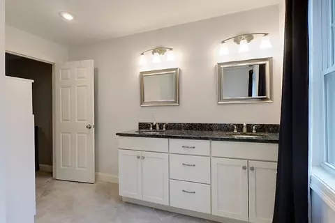 Bath - 391 Main St, Townsend, MA 01474 photo 3 of 4