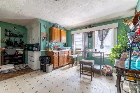 Kitchen - 17 Rockdale St, Worcester, MA 01606 photo 3 of 4