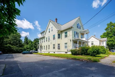 Exterior - 17 Rockdale St, Worcester, MA 01606 photo 3 of 5