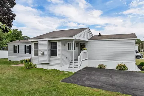 183 Orchard St, Seabrook, NH 03874