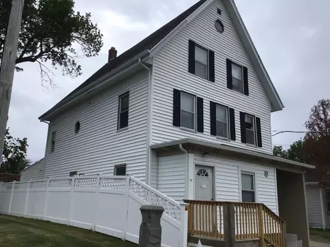 48 52 Sea St, Weymouth, MA 02191