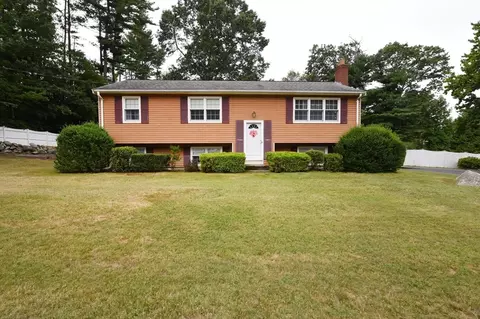 16 Arrow Dr, Whitman, MA 02382
