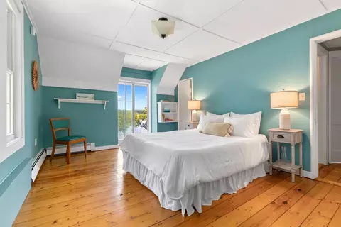 Bedroom - 6 Pew Ave, Gloucester, MA 01930 photo 4 of 6