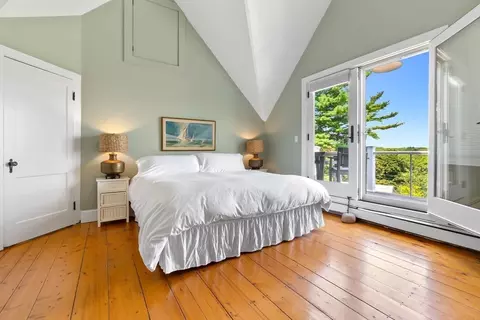 Bedroom - 6 Pew Ave, Gloucester, MA 01930 photo 2 of 6