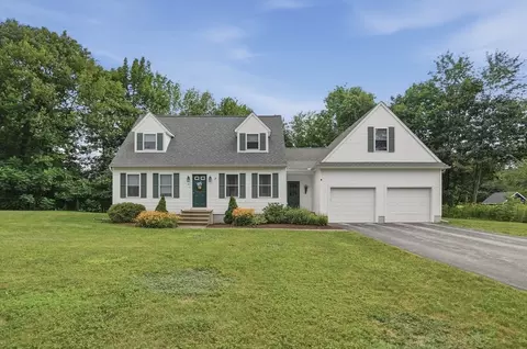 4 Mccann Pl, Paxton, MA 01612