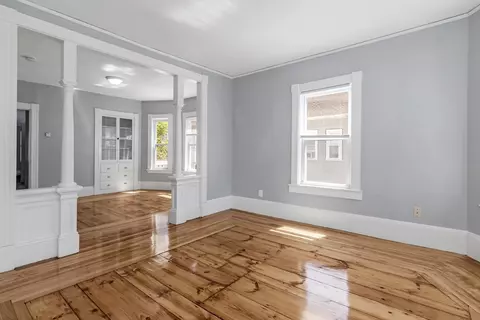 31-33 Bourne St, Lowell, MA 01852 photo 23