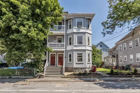 31-33 Bourne St, Lowell, MA 01852 photo 2