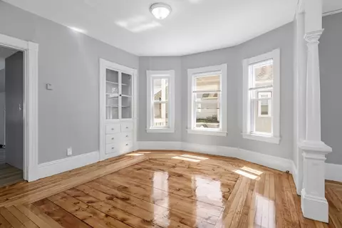 31-33 Bourne St, Lowell, MA 01852 photo 26