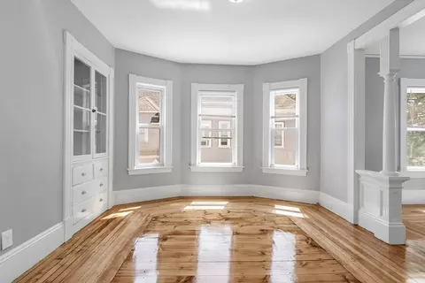 31-33 Bourne St, Lowell, MA 01852 photo 28