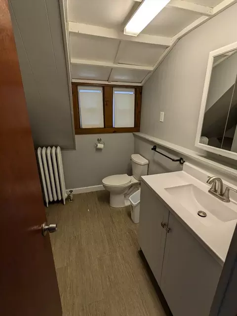 Bath - 28 Sever St, Worcester, MA 01609 photo 1 of 2