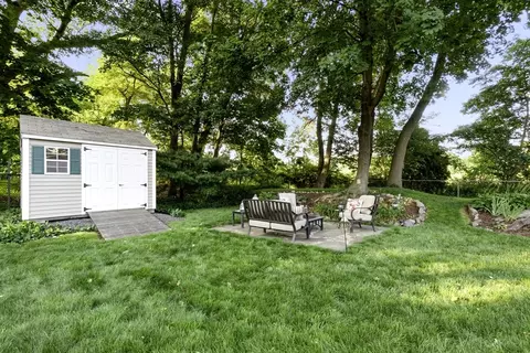 Exterior - 176 Colon St, Beverly, MA 01915 photo 7 of 14