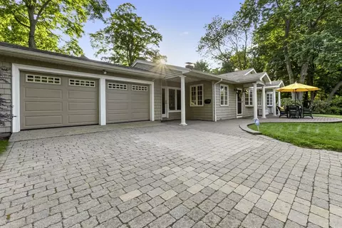 Exterior - 176 Colon St, Beverly, MA 01915 photo 11 of 14