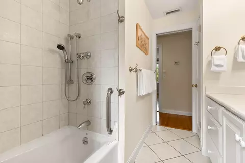 Bath - 176 Colon St, Beverly, MA 01915 photo 1 of 2