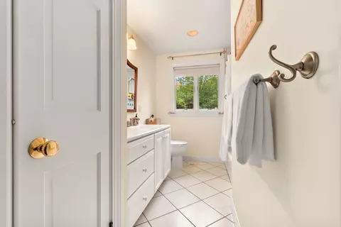 Bath - 176 Colon St, Beverly, MA 01915 photo 2 of 2