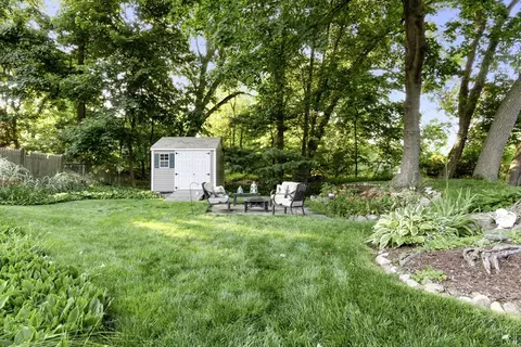 Exterior - 176 Colon St, Beverly, MA 01915 photo 6 of 14