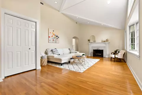 Living - 176 Colon St, Beverly, MA 01915 photo 1 of 2