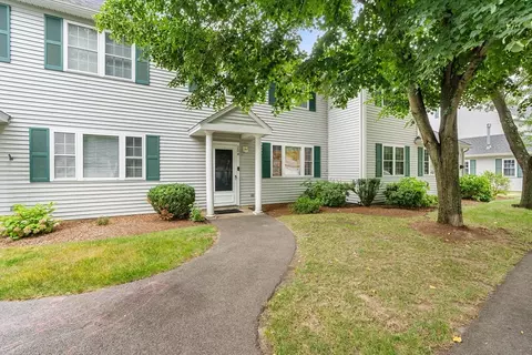 204 Lilac Meadows Way #204, Ipswich, MA 01938