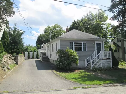 29 Cole St, Kingston, MA 02364