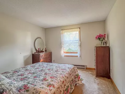 Bedroom - 191 Old State Rd, Erving, MA 01344 photo 4 of 5