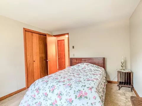 Bedroom - 191 Old State Rd, Erving, MA 01344 photo 5 of 5