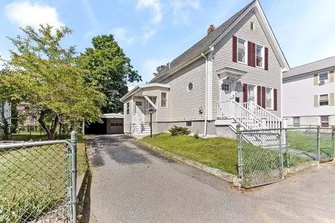 32 Cottage St, Taunton, MA 02780