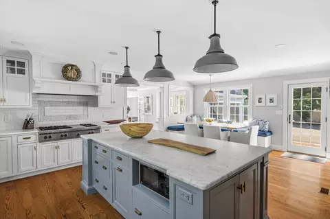 Kitchen - 68 School St, Hingham, MA 02043 photo 3 of 4