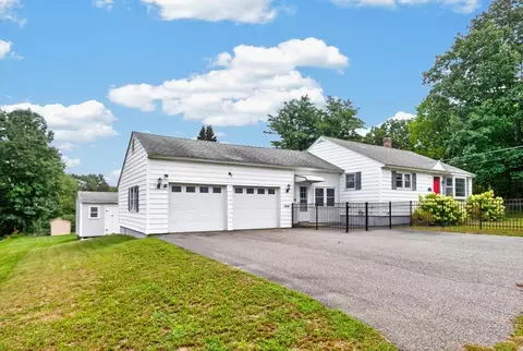93 York Ave, Fitchburg, MA 01420