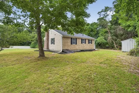 Exterior - 230 Race Ln, Marstons Mills, MA 02648 photo 2 of 4
