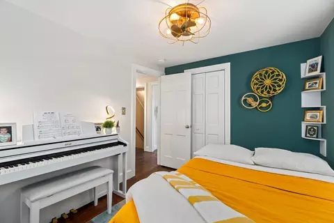 Bedroom - 27 Broad Cove Rd, Hingham, MA 02043 photo 1 of 6
