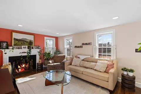 Living - 27 Broad Cove Rd, Hingham, MA 02043 photo 4 of 6