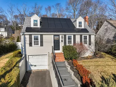 Exterior - 27 Broad Cove Rd, Hingham, MA 02043 photo 6 of 8