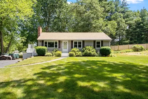 9 Elm Rd, Westford, MA 01886