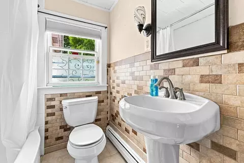 Bath - 56 Hacker St, Fairhaven, MA 02719 photo 1 of 2