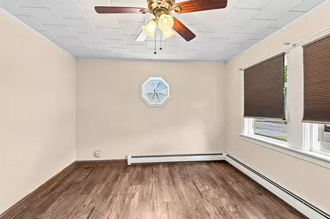 Living - 56 Hacker St, Fairhaven, MA 02719 photo 2 of 3